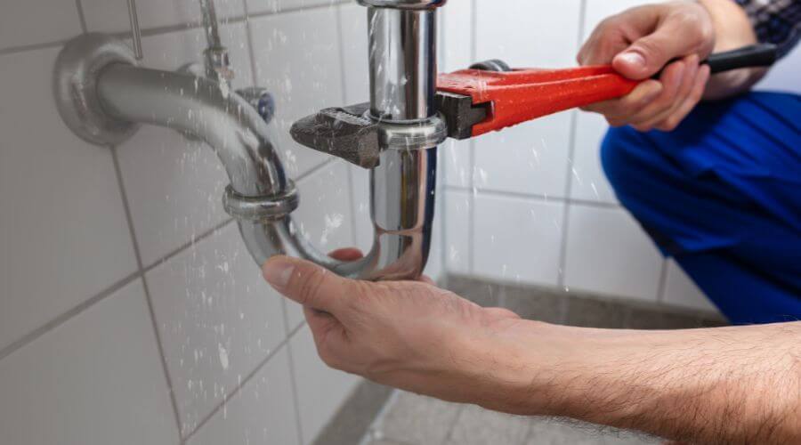 Expert burst pipe repair services in Mullens, WV
